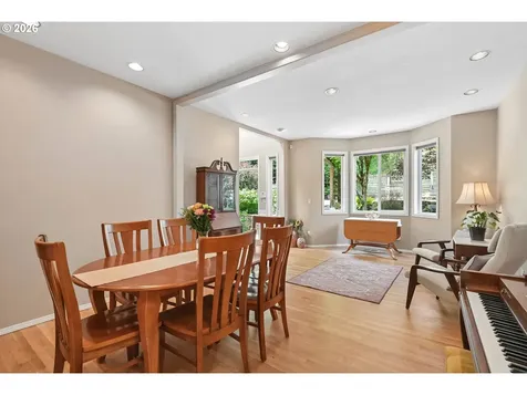 3322 SW Evergreen Terrace Portland OR 97205