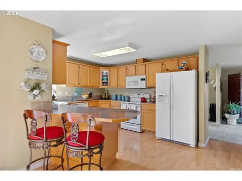 1601 Tara Court Kelso WA 98626