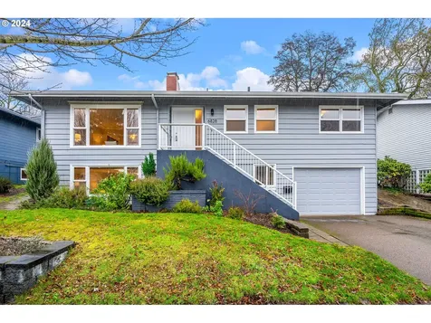 6828 Sw 14th Avenue Portland OR 97219