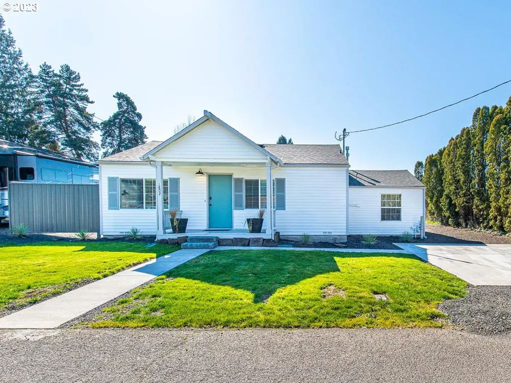 1802 E Orchard Drive Newberg OR 97132