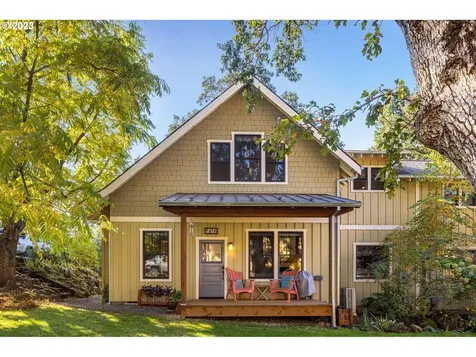 1810 Columbia Street Hood River OR 97031