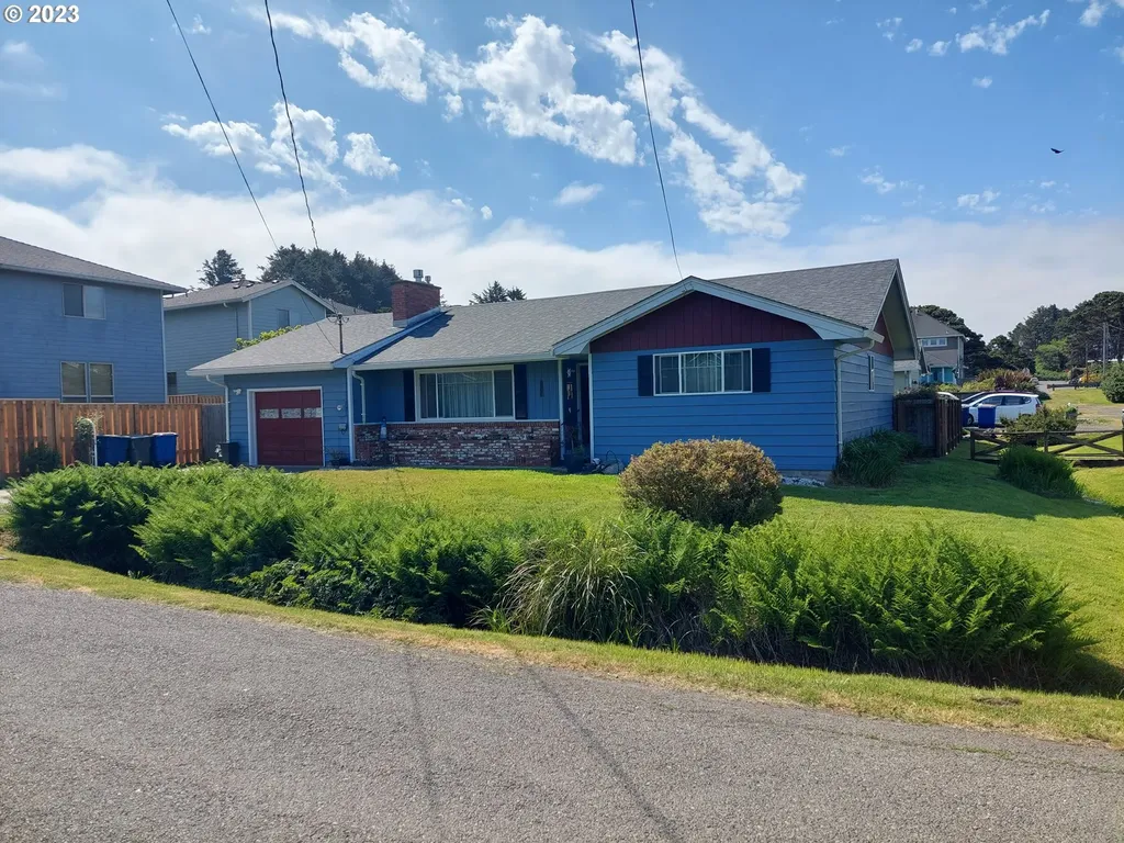 1630 Nw 33rd Street Lincoln City OR 97367