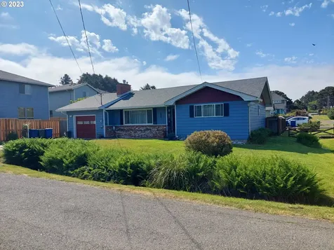 1630 Nw 33rd Street Lincoln City OR 97367