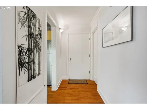 2211 SW Park Place Portland OR 97205
