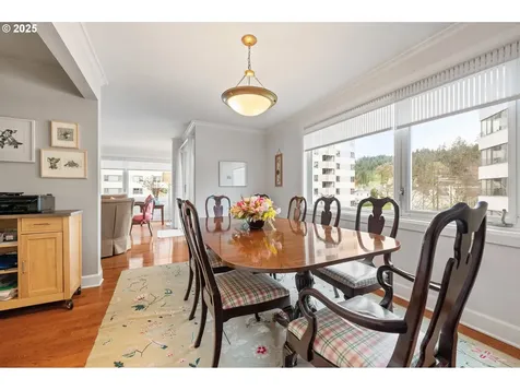 2211 SW Park Place Portland OR 97205