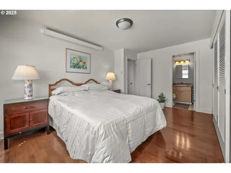 2211 SW Park Place Portland OR 97205