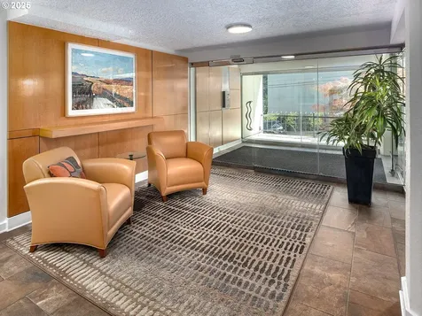 2211 SW Park Place Portland OR 97205