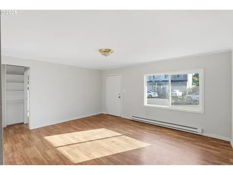 11751 SE Oak Street Portland OR 97216