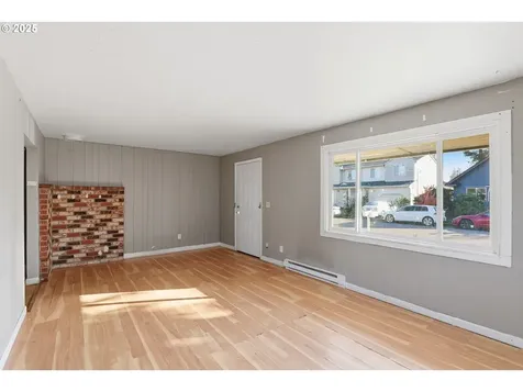 11751 SE Oak Street Portland OR 97216