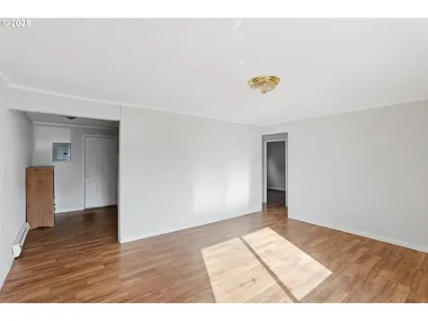 11751 SE Oak Street Portland OR 97216