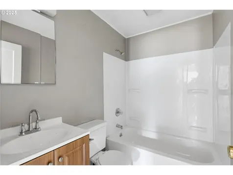 11751 SE Oak Street Portland OR 97216