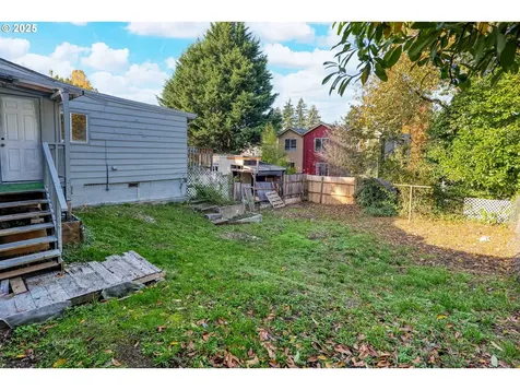 11751 SE Oak Street Portland OR 97216