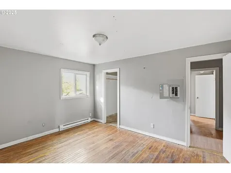 11751 SE Oak Street Portland OR 97216
