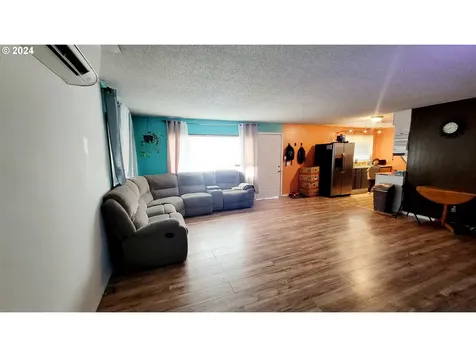 951 NE Broadway Street Myrtle Creek OR 97457