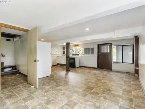 1835 5th Street Columbia City OR 97018