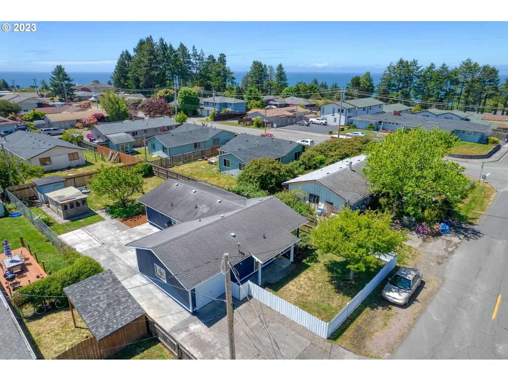 1125 Ransom Avenue Brookings OR 97415