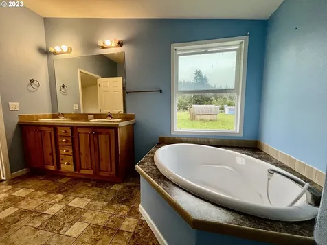 96666 Fairview Sumner Lane Coquille OR 97423