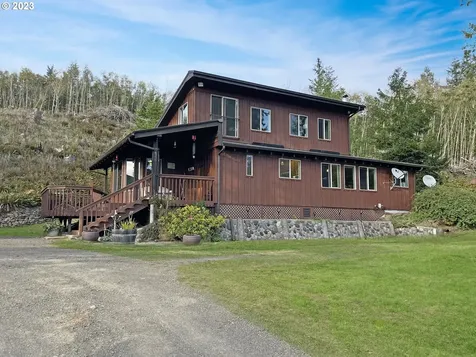 521 Maranatha Road Kelso WA 98626
