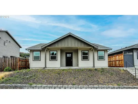 1434 E 11th Street The Dalles OR 97058