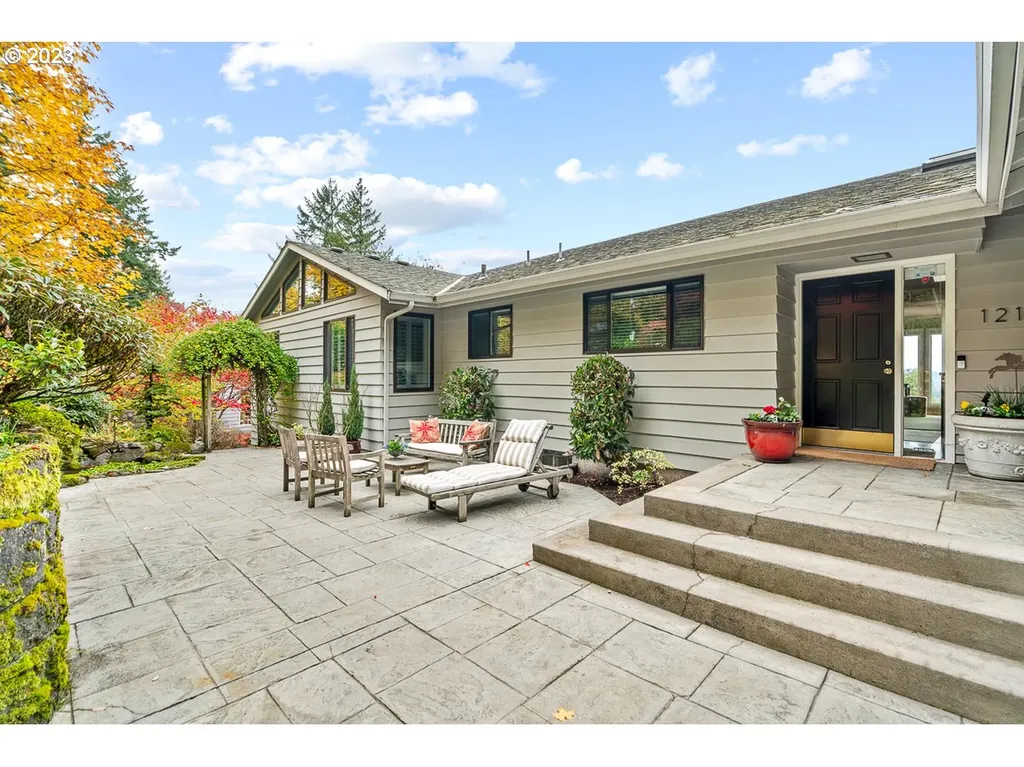 12120 Sw 33rd Avenue Portland OR 97219