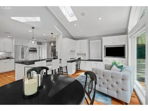12120 Sw 33rd Avenue Portland OR 97219