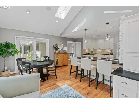 12120 Sw 33rd Avenue Portland OR 97219