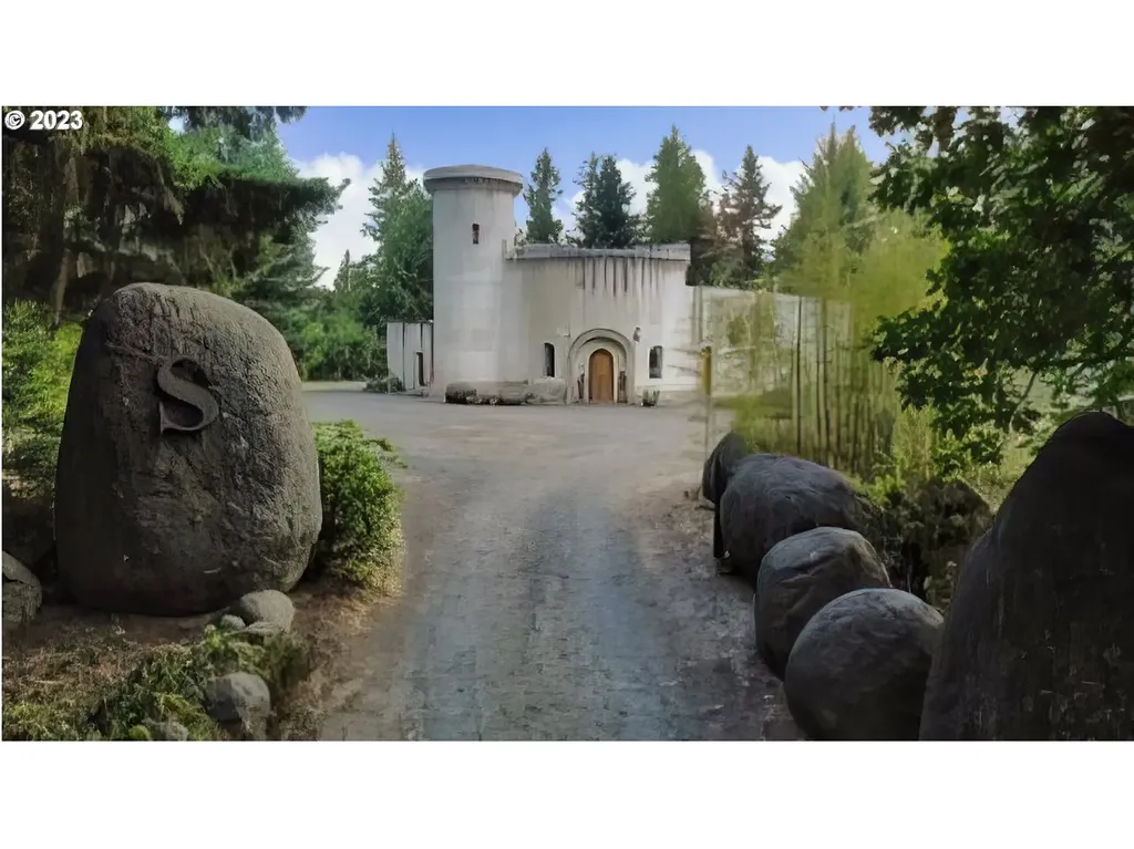 28375 Rainbow Valley Road Eugene OR 97402
