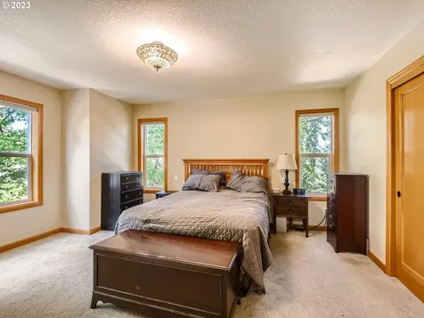 2542 SE 13th Avenue Canby OR 97013