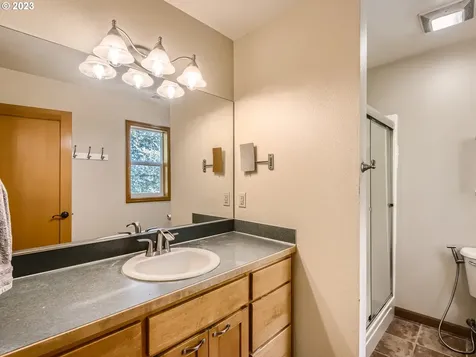 2542 SE 13th Avenue Canby OR 97013