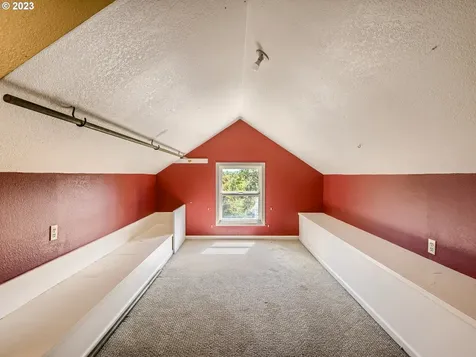 2542 SE 13th Avenue Canby OR 97013