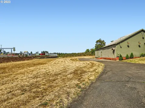 2542 SE 13th Avenue Canby OR 97013