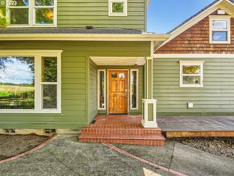 2542 SE 13th Avenue Canby OR 97013