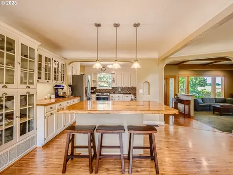 2542 SE 13th Avenue Canby OR 97013