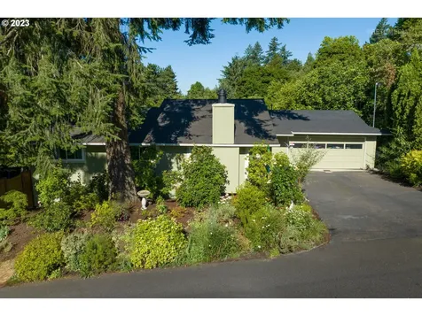 4833 Sw 47th Avenue Portland OR 97221
