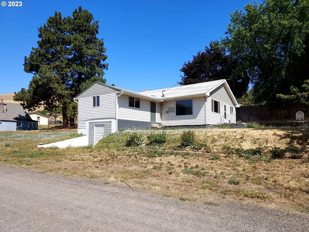 2281 State Street Pomeroy WA 99347