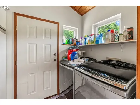 262 Bunker Hill Road Longview WA 98632
