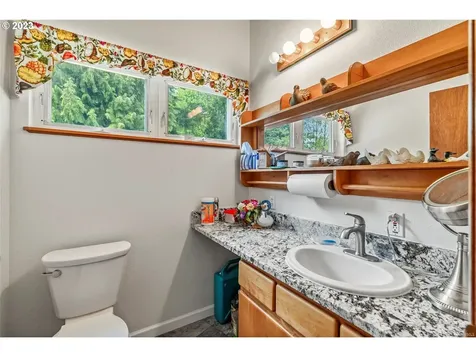 262 Bunker Hill Road Longview WA 98632