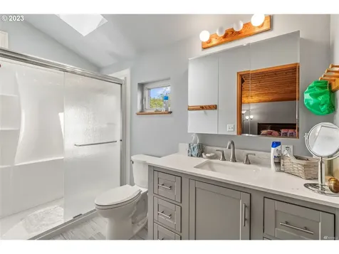 262 Bunker Hill Road Longview WA 98632