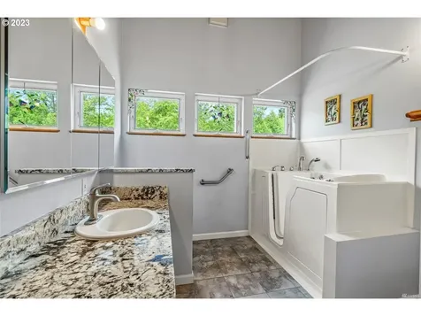 262 Bunker Hill Road Longview WA 98632
