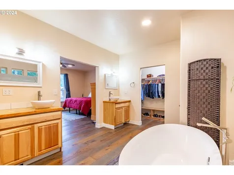 46431 Santiam Highway Foster OR 97345