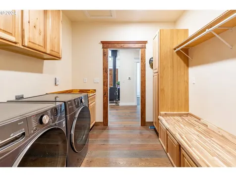 46431 Santiam Highway Foster OR 97345