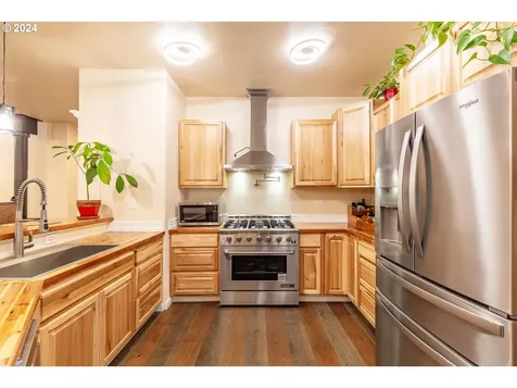 46431 Santiam Highway Foster OR 97345