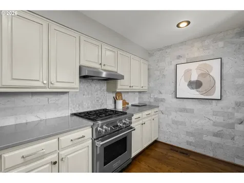 10209 NW Village Heights Drive Portland OR 97229