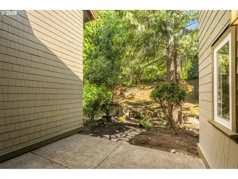 10209 NW Village Heights Drive Portland OR 97229