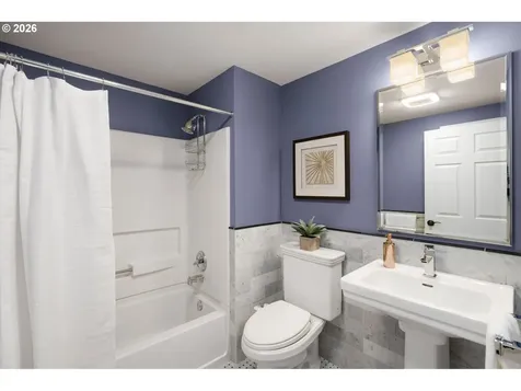 10209 NW Village Heights Drive Portland OR 97229