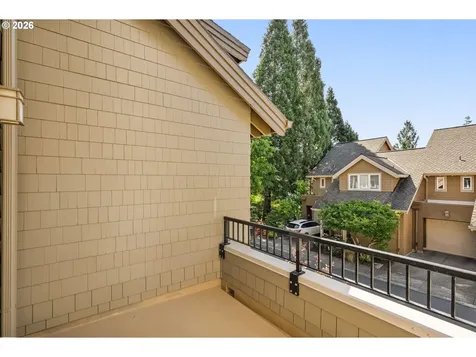 10209 NW Village Heights Drive Portland OR 97229