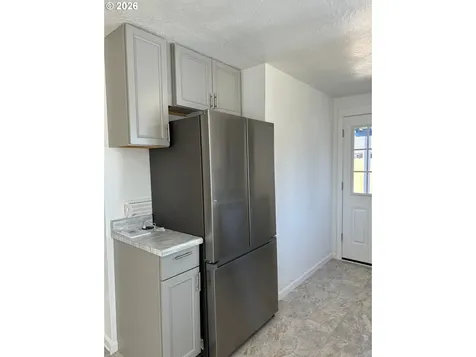 970 W 10th Avenue Junction City OR 97448