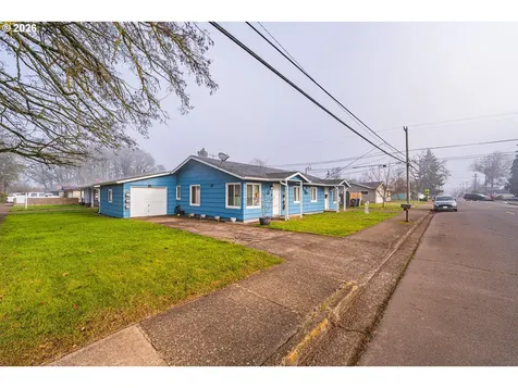 970 W 10th Avenue Junction City OR 97448
