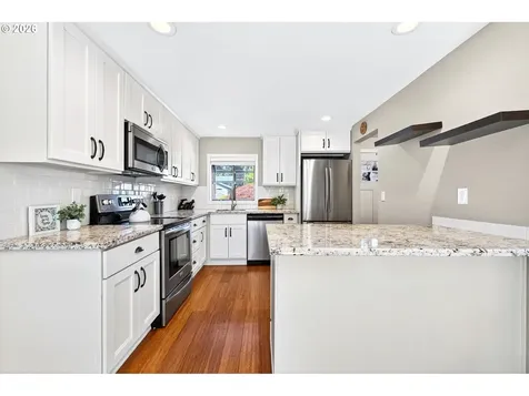 2116 NE 142nd Avenue Portland OR 97230