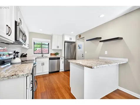 2116 NE 142nd Avenue Portland OR 97230